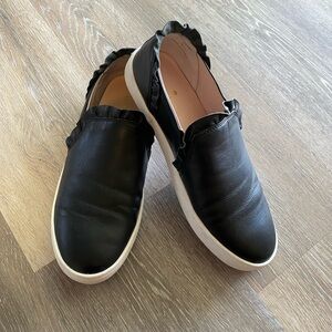 Kate Spade Black Leather Slip-On Shoes / Ruffle / Size 7.5 M / Comfortable Flats